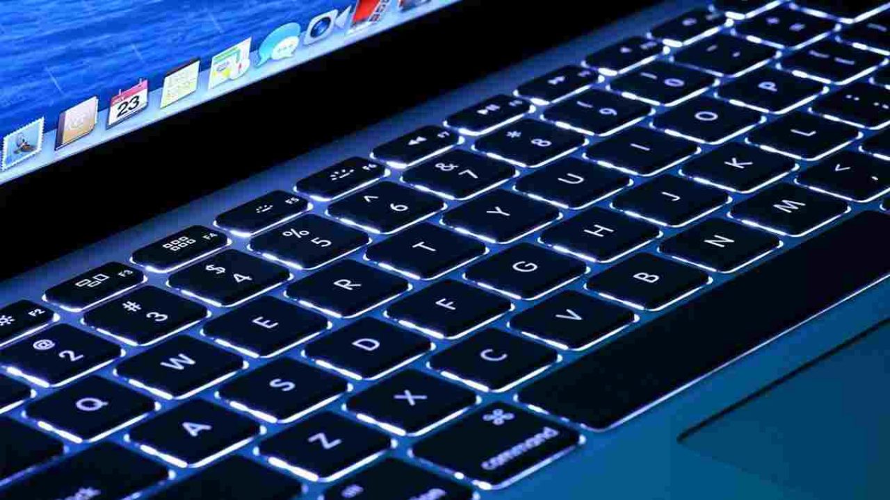 keyboard laptop